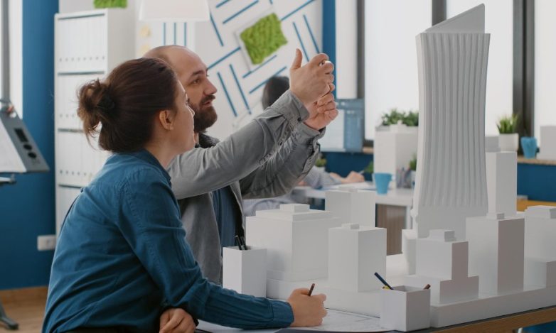 Crescimento do Setor de Obras e Reformas Crescimento do Setor de Obras e Reformas